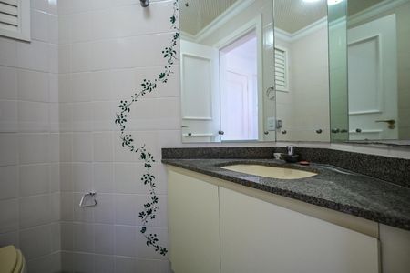 Apartamento à venda com 350m², 4 quartos e 5 vagasLavabo