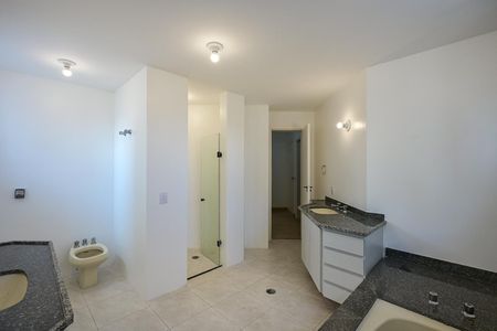 Apartamento à venda com 350m², 4 quartos e 5 vagasBanheiro Suíte  4
