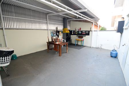 Casa à venda com 150m², 3 quartos e 2 vagasEspaço Gourmet