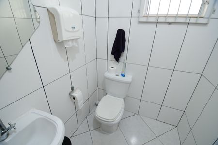 Casa à venda com 150m², 3 quartos e 2 vagasBanheiro