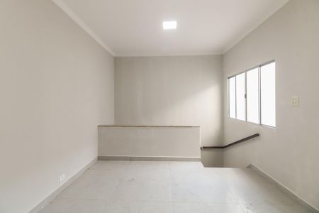 Casa para alugar com 2 quartos, 70m² em Penha de França, São Paulo