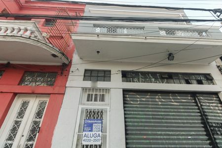 Fachada  de casa para alugar com 2 quartos, 70m² em Penha de França, São Paulo