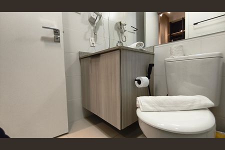 Studio para alugar com 25m², 1 quarto e sem vaga Studio para alugar com 25m², 1 quarto e sem vagaBanheiro