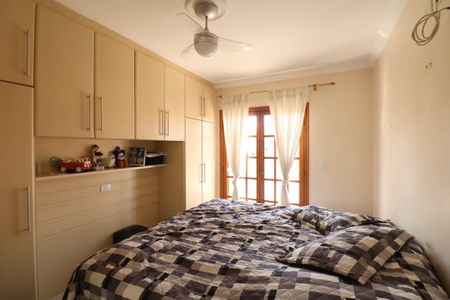 Casa à venda com 4 quartos, 208m² em Parque Sao Domingos, São Paulo