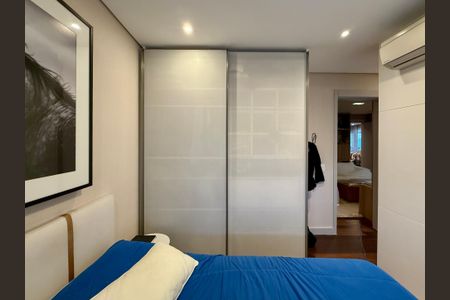 Apartamento à venda com 225m², 3 quartos e 4 vagas Apartamento à venda com 225m², 3 quartos e 4 vagasSuíte 3