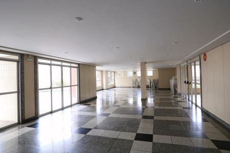 Apartamento à venda com 260m², 4 quartos e 4 vagas Apartamento à venda com 260m², 4 quartos e 4 vagasÁrea comum - Salão de festas