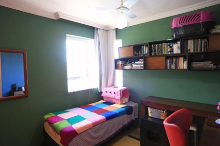 Apartamento à venda com 260m², 4 quartos e 4 vagas Apartamento à venda com 260m², 4 quartos e 4 vagasQuarto