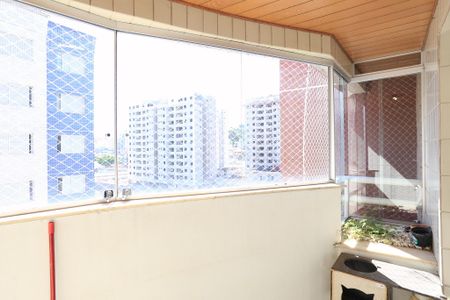 Apartamento à venda com 260m², 4 quartos e 4 vagas Apartamento à venda com 260m², 4 quartos e 4 vagasVaranda da Sala