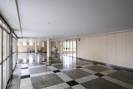 Apartamento à venda com 260m², 4 quartos e 4 vagas Apartamento à venda com 260m², 4 quartos e 4 vagasÁrea comum - Salão de festas
