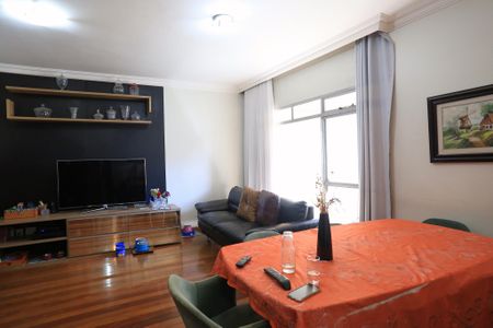 Apartamento à venda com 260m², 4 quartos e 4 vagas Apartamento à venda com 260m², 4 quartos e 4 vagasSala