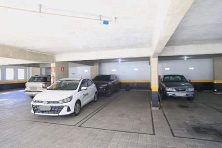 Apartamento à venda com 260m², 4 quartos e 4 vagas Apartamento à venda com 260m², 4 quartos e 4 vagasGaragem