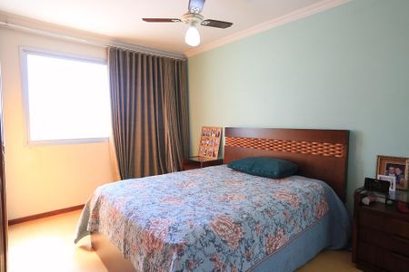 Apartamento à venda com 260m², 4 quartos e 4 vagas Apartamento à venda com 260m², 4 quartos e 4 vagasSuíte