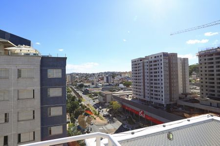 Apartamento à venda com 260m², 4 quartos e 4 vagas Apartamento à venda com 260m², 4 quartos e 4 vagasVista