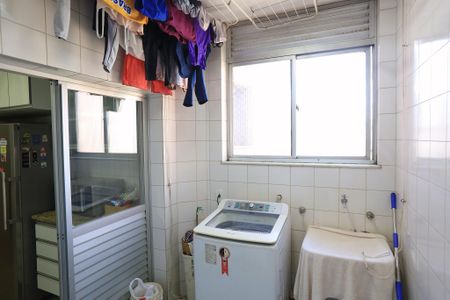 Apartamento à venda com 260m², 4 quartos e 4 vagas Apartamento à venda com 260m², 4 quartos e 4 vagasÁrea de Serviço