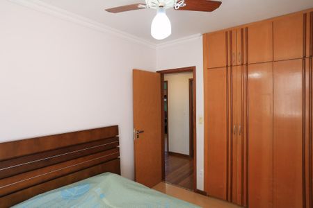 Apartamento à venda com 260m², 4 quartos e 4 vagas Apartamento à venda com 260m², 4 quartos e 4 vagasQuarto 2