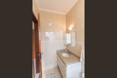 Casa à venda com 146m², 3 quartos e 4 vagasBanheiro da Suíte