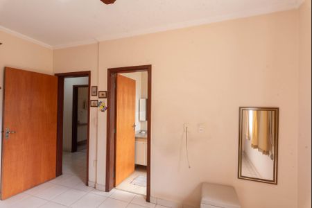 Casa à venda com 146m², 3 quartos e 4 vagasSuíte