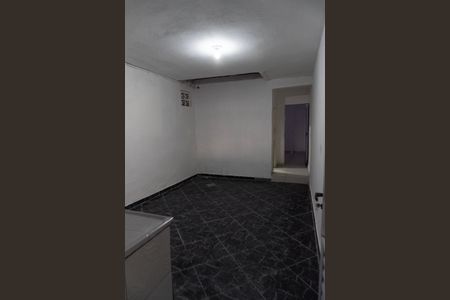 Casa para alugar com 32m², 1 quarto e sem vaga Casa para alugar com 32m², 1 quarto e sem vagaSala