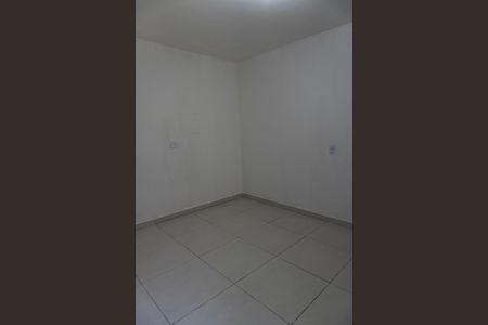 Casa para alugar com 32m², 1 quarto e sem vaga Casa para alugar com 32m², 1 quarto e sem vagaQuarto