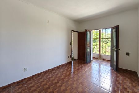 Casa para alugar com 200m², 3 quartos e 1 vaga Casa para alugar com 200m², 3 quartos e 1 vagaSala