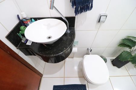 Casa para alugar com 250m², 4 quartos e 3 vagasBanheiro 1