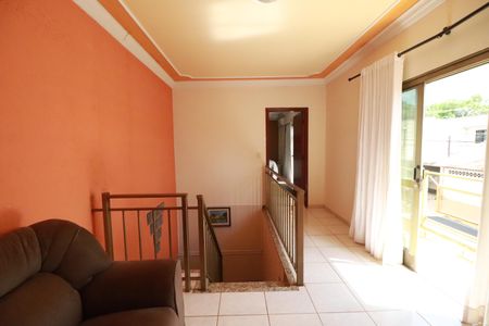Casa para alugar com 250m², 4 quartos e 3 vagassala 2