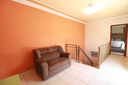 Casa para alugar com 250m², 4 quartos e 3 vagassala 2