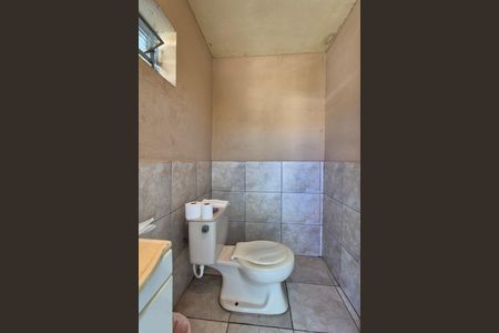 Casa à venda com 188m², 4 quartos e 5 vagas Casa à venda com 188m², 4 quartos e 5 vagasBanheiro de Serviço