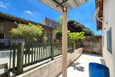 Casa à venda com 188m², 4 quartos e 5 vagas Casa à venda com 188m², 4 quartos e 5 vagasCorredor