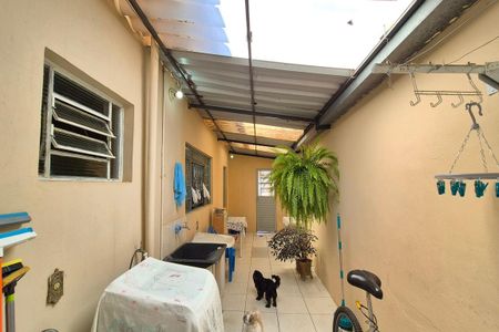 Casa à venda com 188m², 4 quartos e 5 vagas Casa à venda com 188m², 4 quartos e 5 vagasÁrea de Serviço