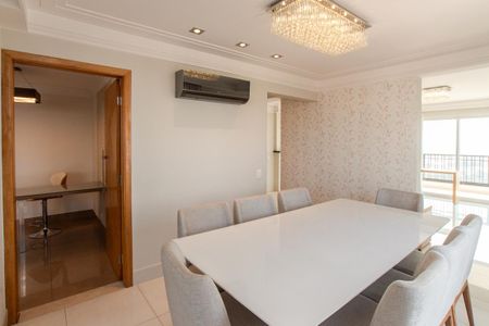 Apartamento à venda com 250m², 4 quartos e 4 vagasSala de Jantar
