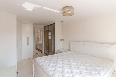 Apartamento à venda com 250m², 4 quartos e 4 vagasSuíte 3