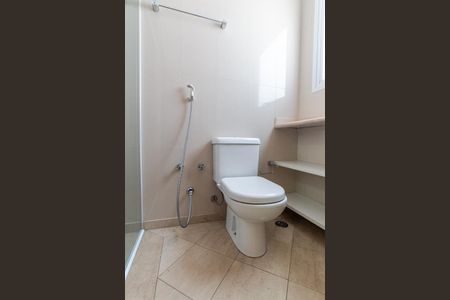 Apartamento à venda com 250m², 4 quartos e 4 vagasBanheiro da Suíte 2