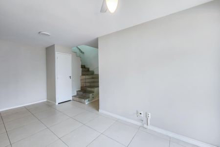 Apartamento para alugar com 155m², 3 quartos e 1 vaga
