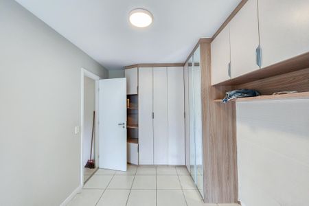 Apartamento para alugar com 155m², 3 quartos e 1 vaga Apartamento para alugar com 155m², 3 quartos e 1 vagaSuite