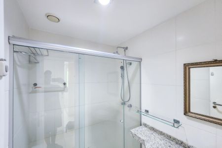 Apartamento para alugar com 155m², 3 quartos e 2 vagasBanheiro Social 