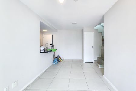 Apartamento para alugar com 155m², 3 quartos e 1 vaga Apartamento para alugar com 155m², 3 quartos e 1 vagaSala