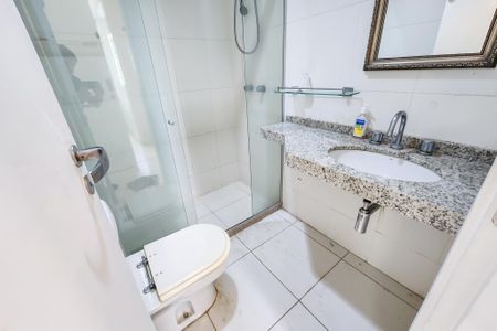 Apartamento para alugar com 155m², 3 quartos e 1 vaga Apartamento para alugar com 155m², 3 quartos e 1 vagaBanheiro Social
