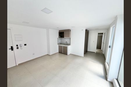 Sala/Quarto/Cozinha de kitnet/studio para alugar com 1 quarto, 31m² em Santana, São Paulo
