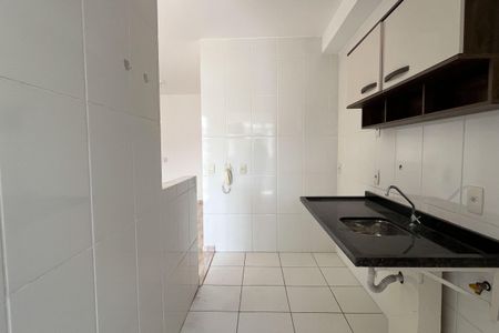 Apartamento para alugar com 64m², 2 quartos e 1 vaga Apartamento para alugar com 64m², 2 quartos e 1 vagaCozinha e Área de Serviço