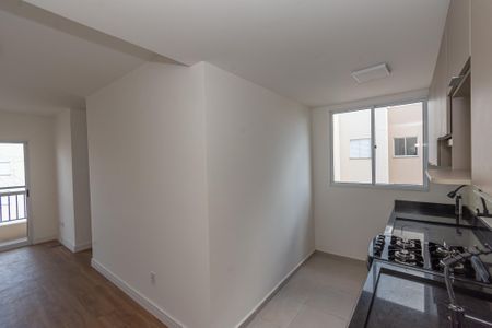 Apartamento para alugar com 55m², 2 quartos e 1 vaga Apartamento para alugar com 55m², 2 quartos e 1 vagaCozinha e Área de Serviço