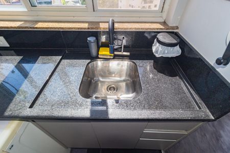 Apartamento à venda com 80m², 2 quartos e 1 vaga Apartamento à venda com 80m², 2 quartos e 1 vagaDetalhe - Área de Serviço