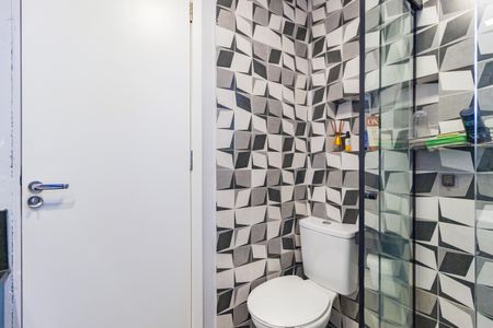 Apartamento à venda com 80m², 2 quartos e 1 vaga Apartamento à venda com 80m², 2 quartos e 1 vagaBanheiro - Suíte