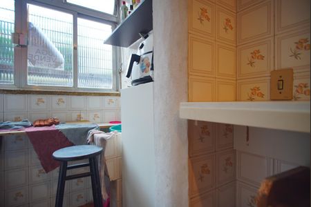 Apartamento à venda com 60m², 2 quartos e sem vagaCozinha e Área de Serviço