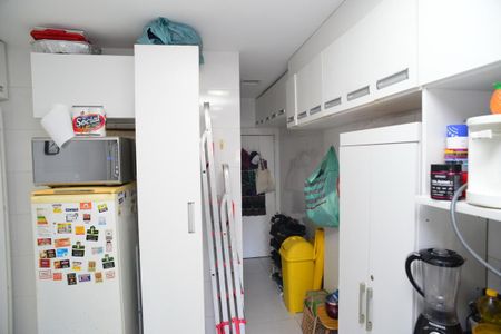 Apartamento à venda com 166m², 3 quartos e 2 vagas Apartamento à venda com 166m², 3 quartos e 2 vagasCozinha