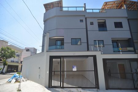 Casa à venda com 130m², 2 quartos e 4 vagasFachada