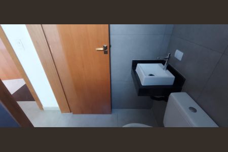 Casa à venda com 130m², 2 quartos e 4 vagasBanheiro da Suite 1