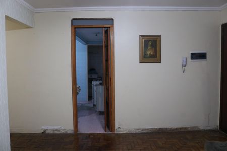 Apartamento à venda com 75m², 2 quartos e sem vagaSala