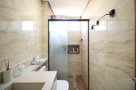 Apartamento à venda com 54m², 2 quartos e 1 vaga Apartamento à venda com 54m², 2 quartos e 1 vagaBanheiro