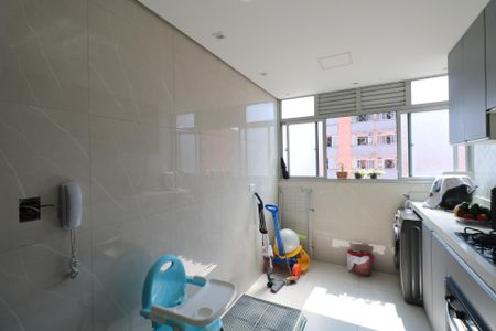 Apartamento à venda com 54m², 2 quartos e 1 vaga Apartamento à venda com 54m², 2 quartos e 1 vagaCozinha e Área de Serviço